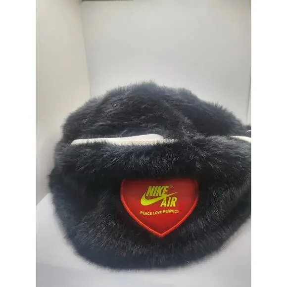 Nike x Olivia Kim Heritage Faux Fur Waist Bag Fanny Pack CT7959-010 - Picture 5 of 11